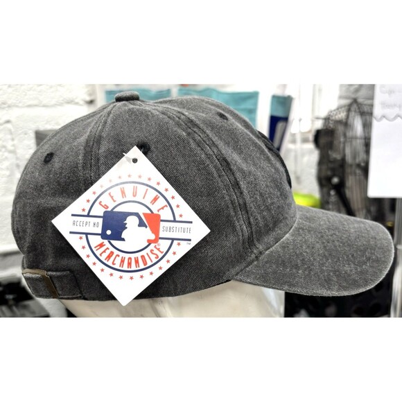 New York Yankees Hat Cap Strap Back 47 Brand Black on Black Out NY Logo NWT - Picture 4 of 8